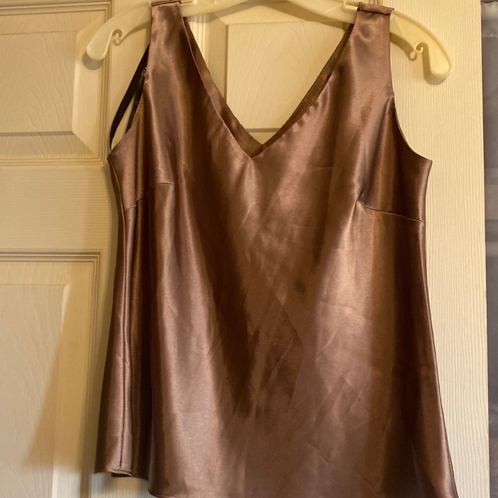 Patra light brown shell